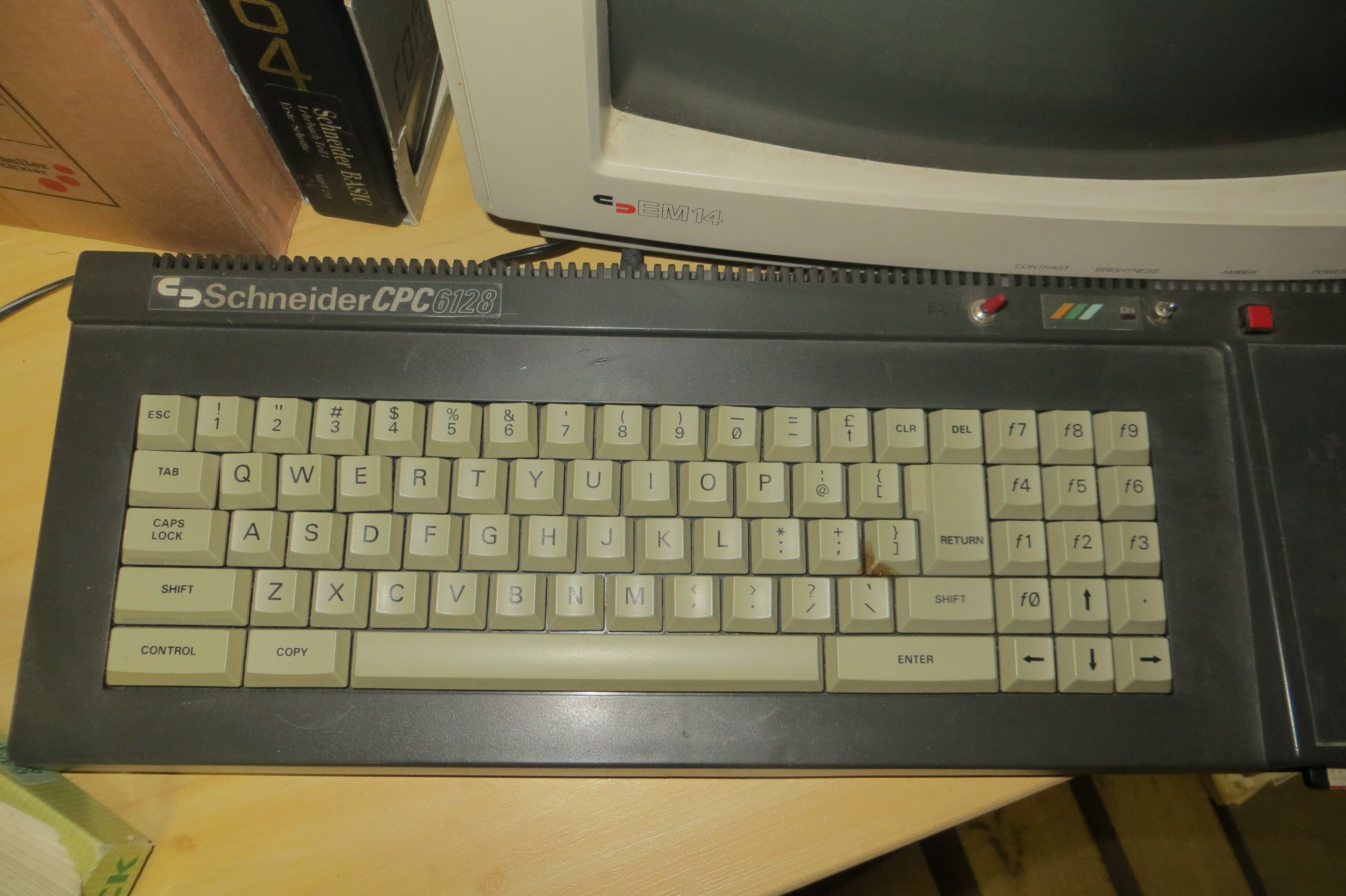 schneider-CPC6128